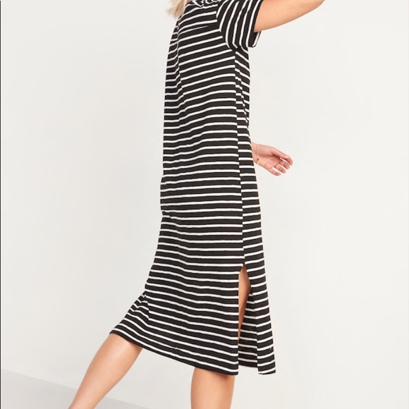 Old Navy t-shirt dress. Size XL. NWT - Picture 2 of 4